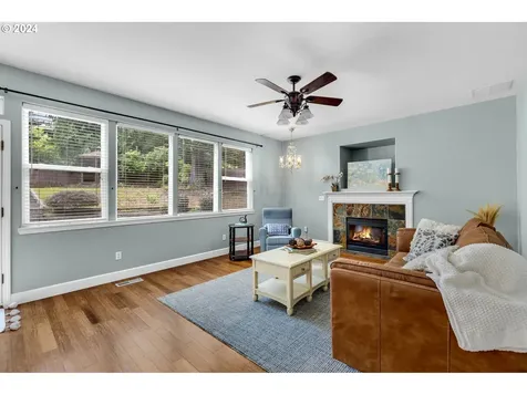 12712 Nw 24th Avenue Vancouver WA 98685