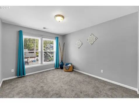 12712 Nw 24th Avenue Vancouver WA 98685