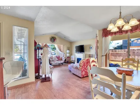 10401 NE 73rd Street Vancouver WA 98662
