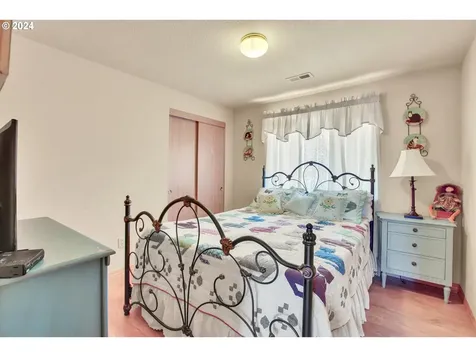 10401 NE 73rd Street Vancouver WA 98662