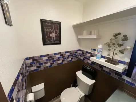 1277 Bay Street Florence OR 97439