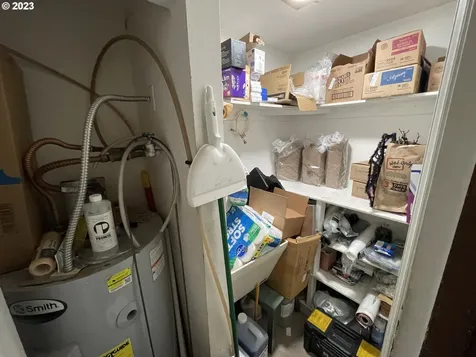 1277 Bay Street Florence OR 97439