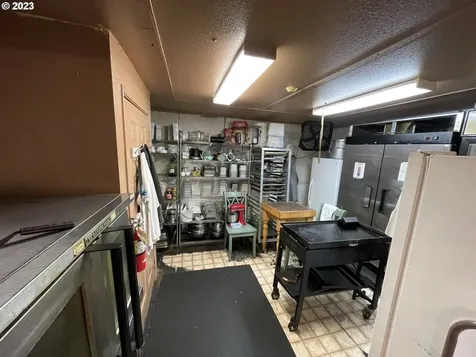 1277 Bay Street Florence OR 97439