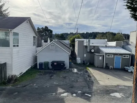 1277 Bay Street Florence OR 97439