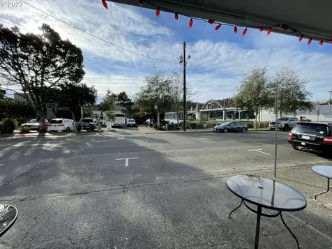 1277 Bay Street Florence OR 97439