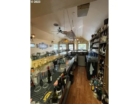 1277 Bay Street Florence OR 97439