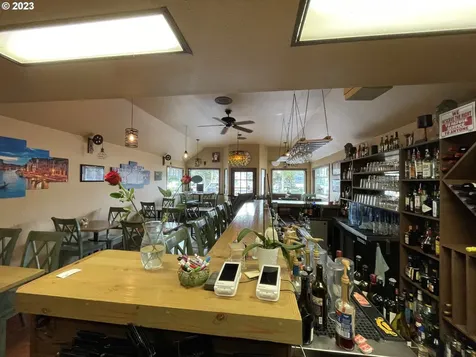 1277 Bay Street Florence OR 97439