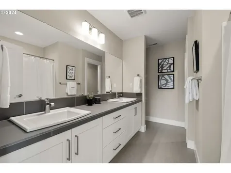 6747 SW Orchid Street Portland OR 97223