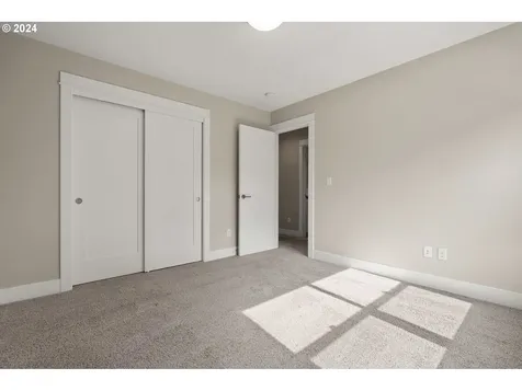6747 SW Orchid Street Portland OR 97223