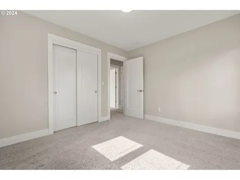 6747 SW Orchid Street Portland OR 97223