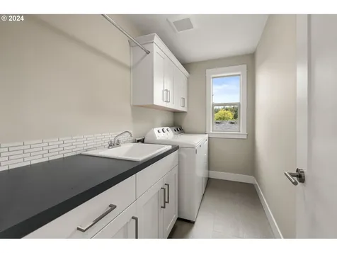 6747 SW Orchid Street Portland OR 97223