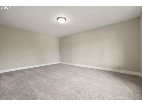 6747 SW Orchid Street Portland OR 97223