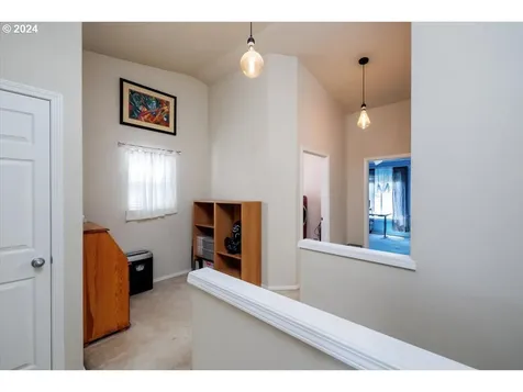 6324 SE Kensington Street Hillsboro OR 97123