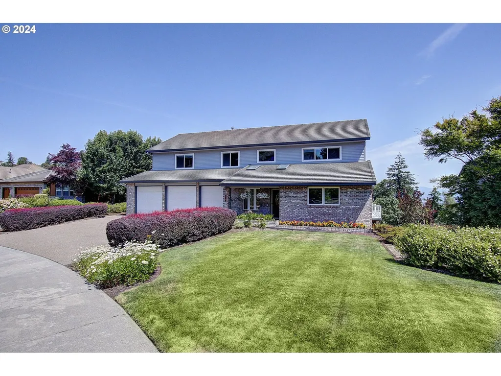 526 Nw Fremont Street Camas WA 98607