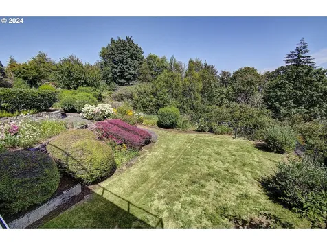 526 Nw Fremont Street Camas WA 98607
