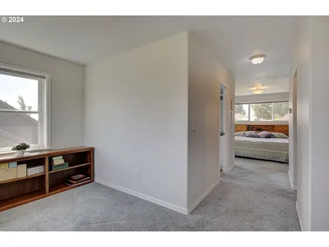 526 Nw Fremont Street Camas WA 98607