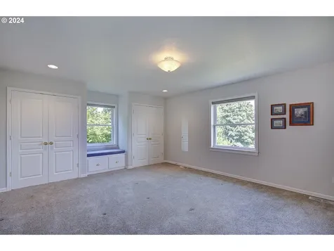 526 Nw Fremont Street Camas WA 98607