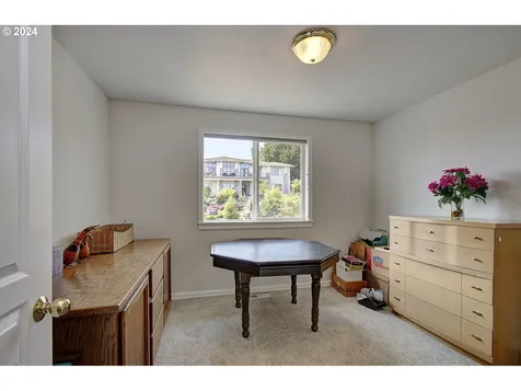526 Nw Fremont Street Camas WA 98607