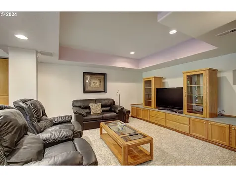 526 Nw Fremont Street Camas WA 98607