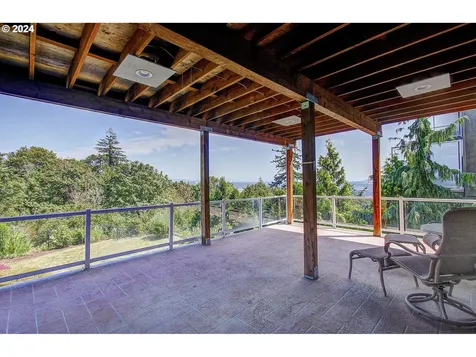 526 Nw Fremont Street Camas WA 98607