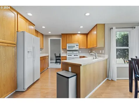 3021 Se 23rd Street Gresham OR 97080