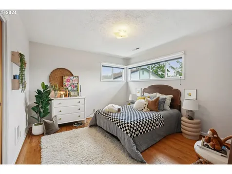 635 Ne 92nd Avenue Portland OR 97220