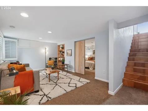 635 Ne 92nd Avenue Portland OR 97220