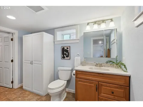 635 Ne 92nd Avenue Portland OR 97220