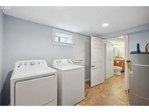 635 Ne 92nd Avenue Portland OR 97220