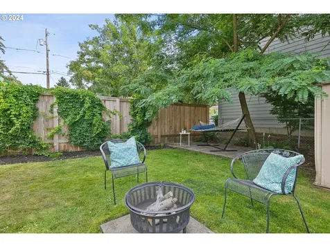 635 Ne 92nd Avenue Portland OR 97220