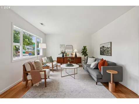 635 Ne 92nd Avenue Portland OR 97220