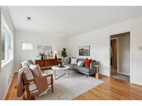 635 Ne 92nd Avenue Portland OR 97220