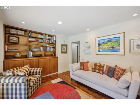 1049 Northshore Place Lake Oswego OR 97034