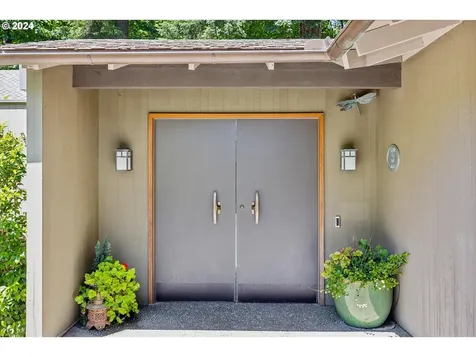 1049 Northshore Place Lake Oswego OR 97034