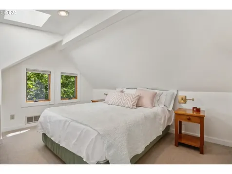 1049 Northshore Place Lake Oswego OR 97034