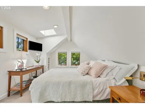 1049 Northshore Place Lake Oswego OR 97034