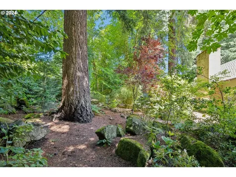 1049 Northshore Place Lake Oswego OR 97034