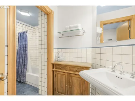 2418 Woodhaven Court West Linn OR 97068