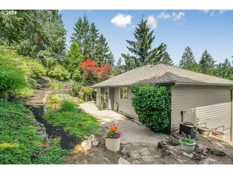 2418 Woodhaven Court West Linn OR 97068