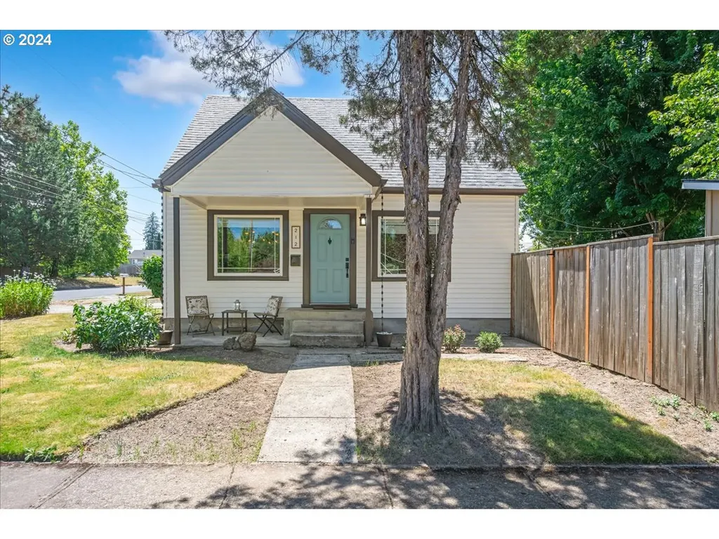 212 E North Street Newberg OR 97132