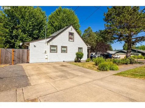 212 E North Street Newberg OR 97132