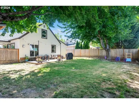 212 E North Street Newberg OR 97132