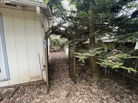 12210 Ne 33rd Street Vancouver WA 98682