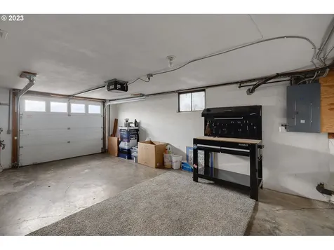 7447 S Corbett Avenue Portland OR 97219