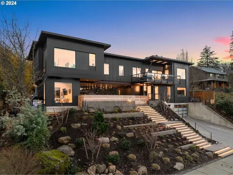 1329 Lincoln Street Hood River OR 97031
