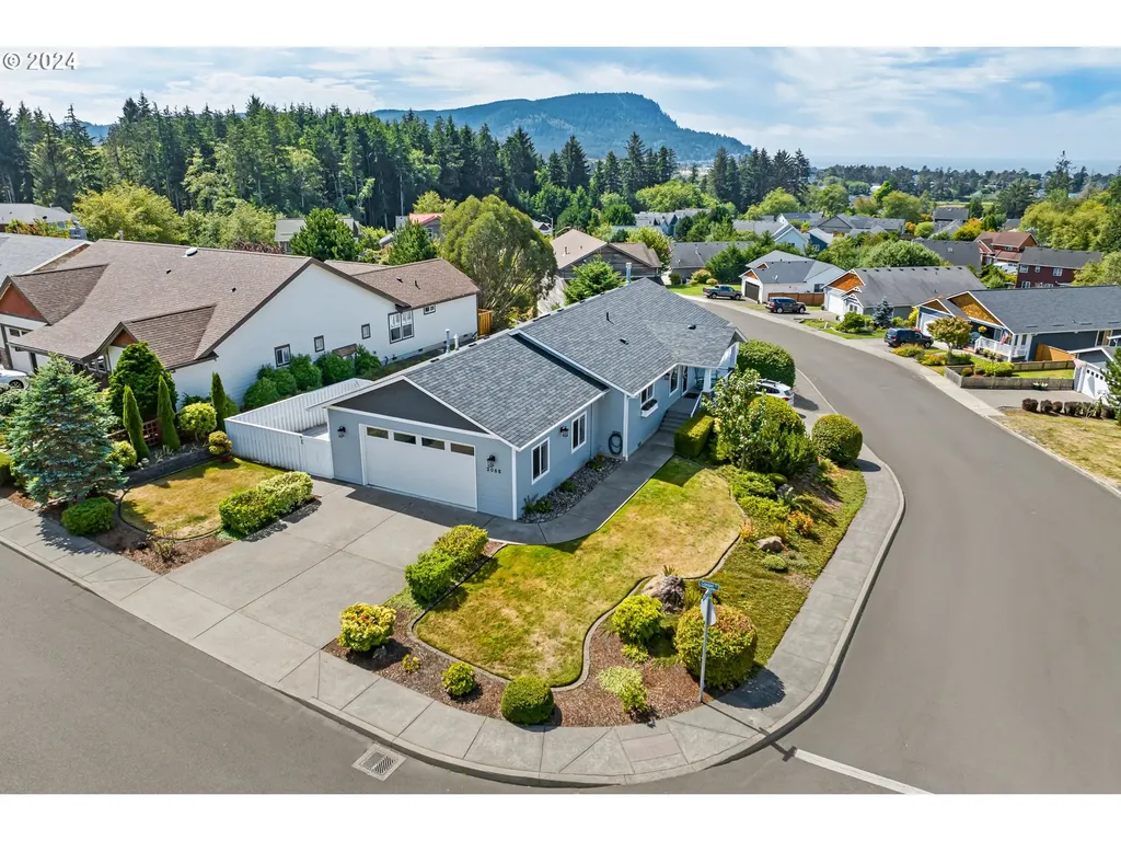 2065 Cooper Drive Seaside OR 97138