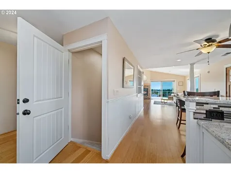 2065 Cooper Drive Seaside OR 97138