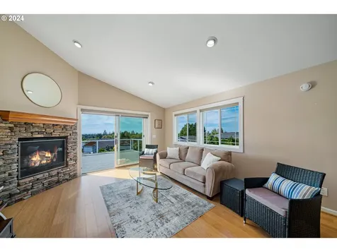 2065 Cooper Drive Seaside OR 97138