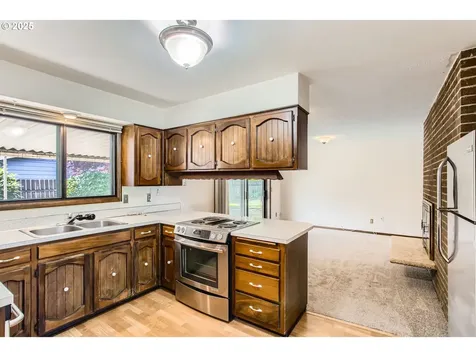 1415 NE 136th Place Portland OR 97230