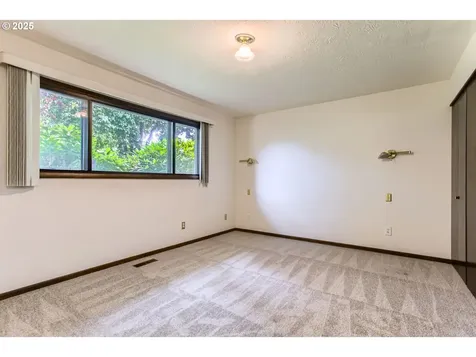 1415 NE 136th Place Portland OR 97230